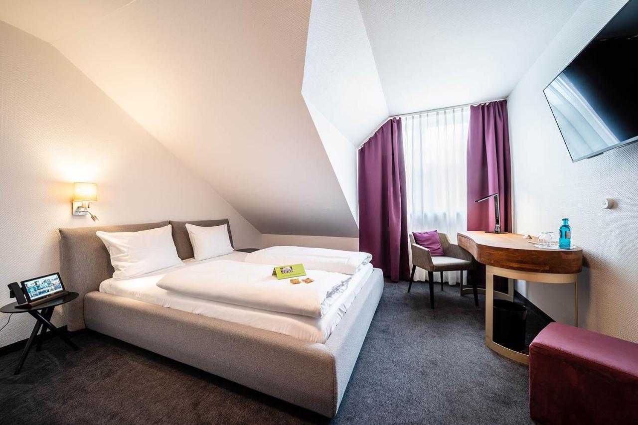 Hotel Frechener Hof Экстерьер фото