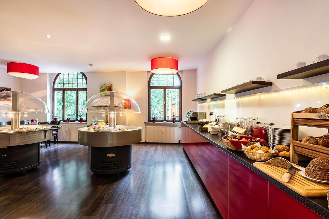 Hotel Frechener Hof Экстерьер фото