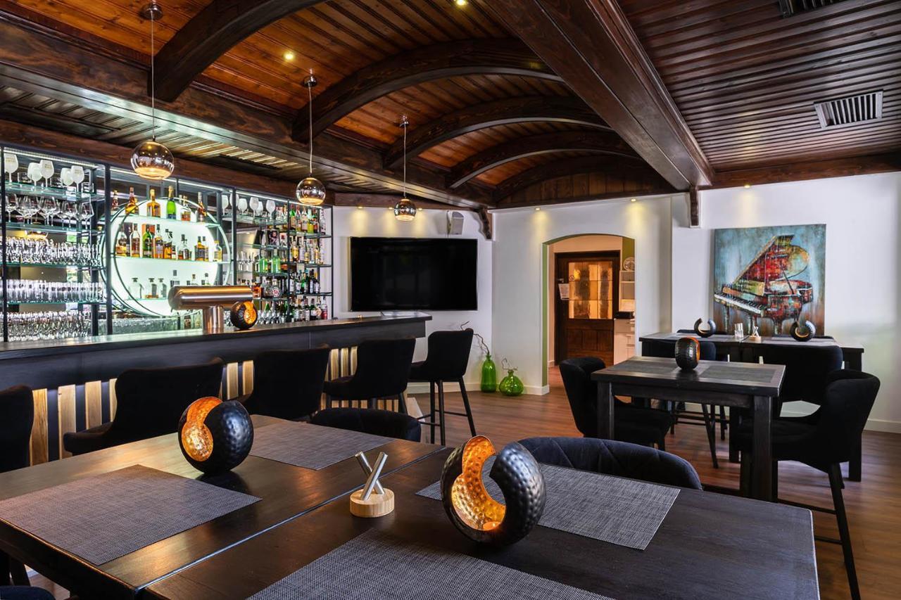 Hotel Frechener Hof Экстерьер фото