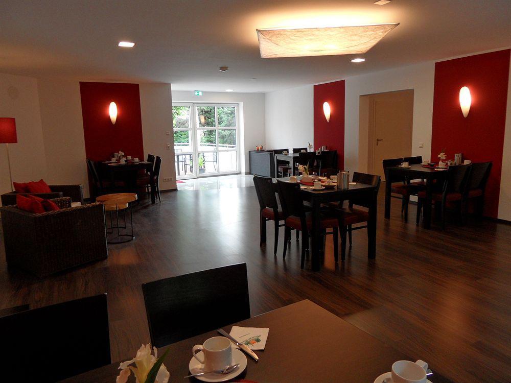 Hotel Frechener Hof Экстерьер фото