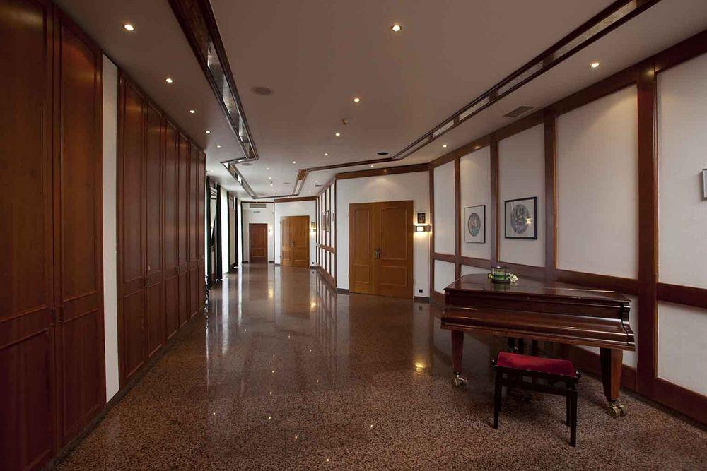 Hotel Frechener Hof Экстерьер фото
